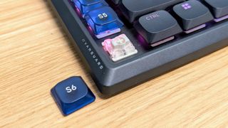 Corsair Vanguard Air 99 Wireless keycap removed