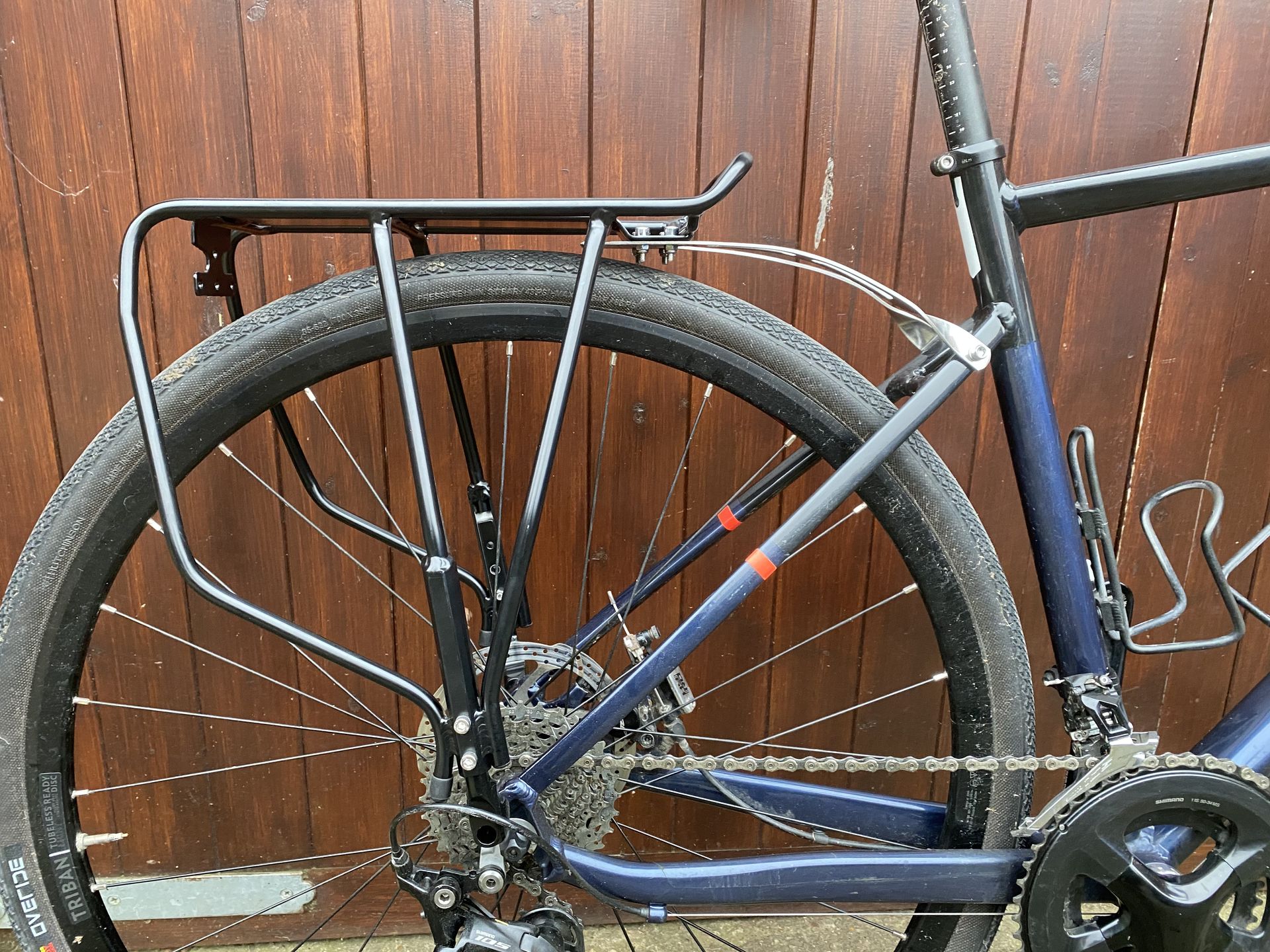 Image shows Topeak Uni Super Tourist Pannier Rack