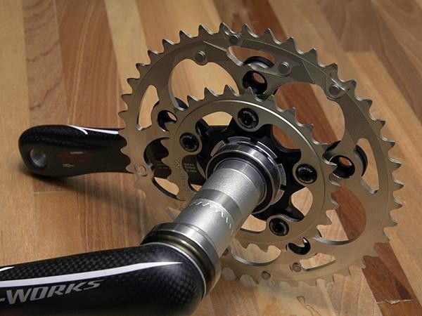 The aluminum chainring spiders are easily convertible between four-arm triple and five-arm two-chainring setups.