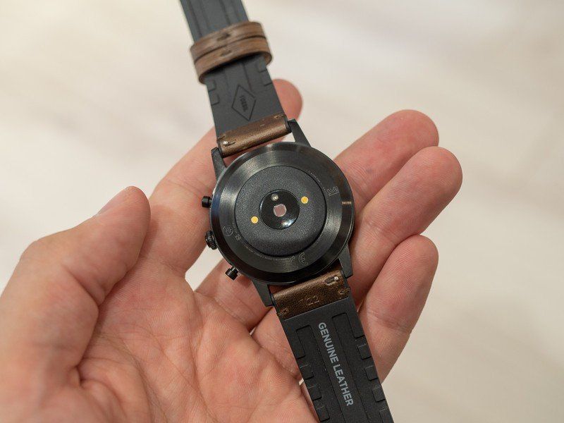Fossil Hybrid HR smartwatch
