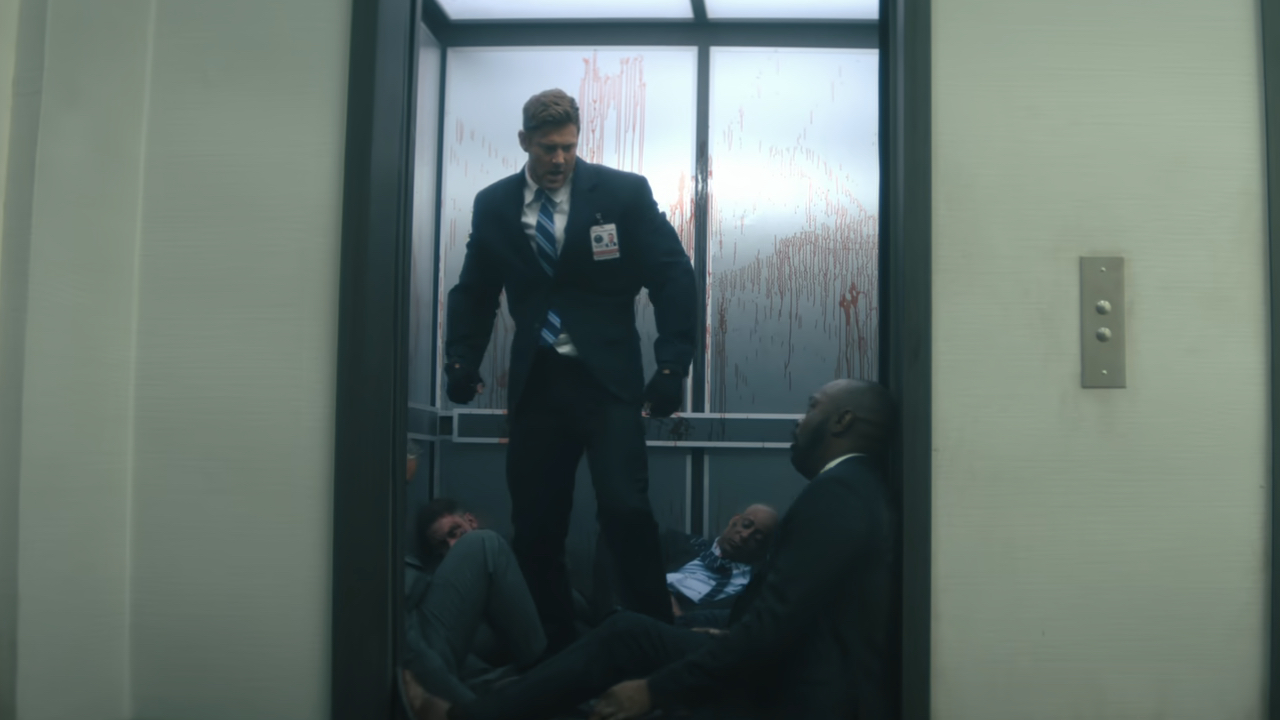 Luther in the elevator, Umbrella Academy Season 4