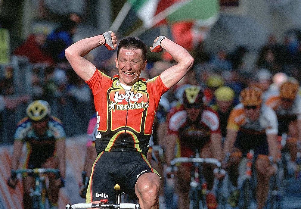 Andre Tchmil wins the 1999 edition of Milan-San Remo