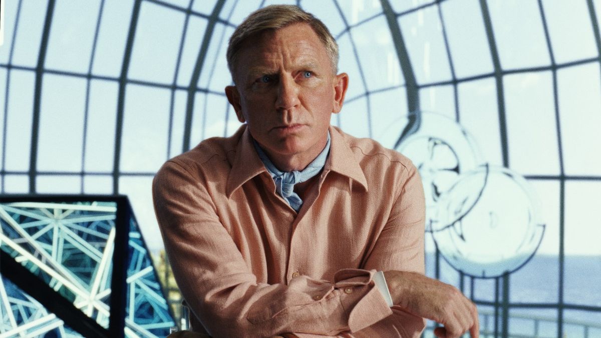 Daniel Craig Used To Have A Funny Way Of Keeping People From Seeing His Movies, And It Involved Blockbuster