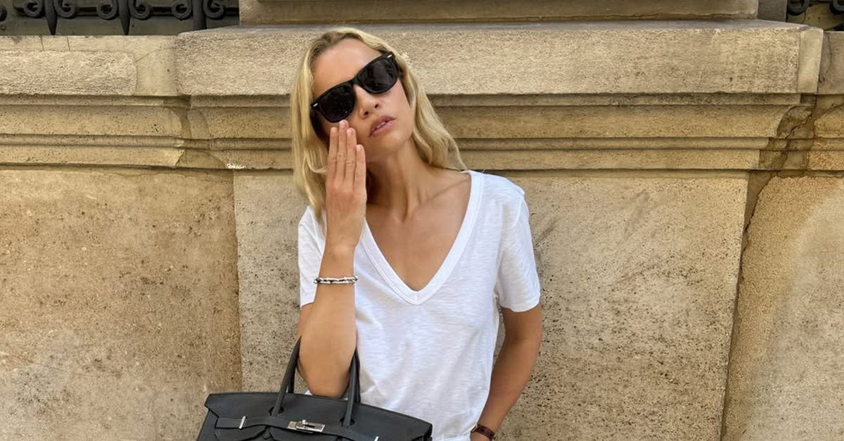 This T-Shirt Trend Was "Out" for So Long It's Hard to Believe It's Cool Again