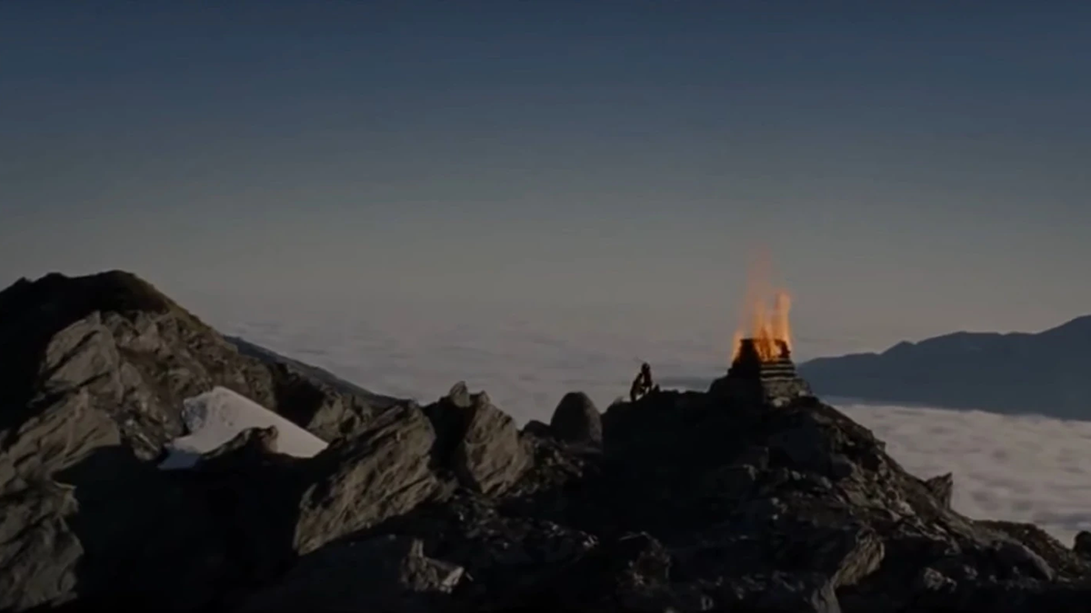 The lighting of the beacons in The Lord of the Rings: The Return of the King