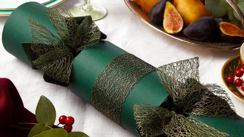Best Christmas crackers 2021 luxury crackers available now T3
