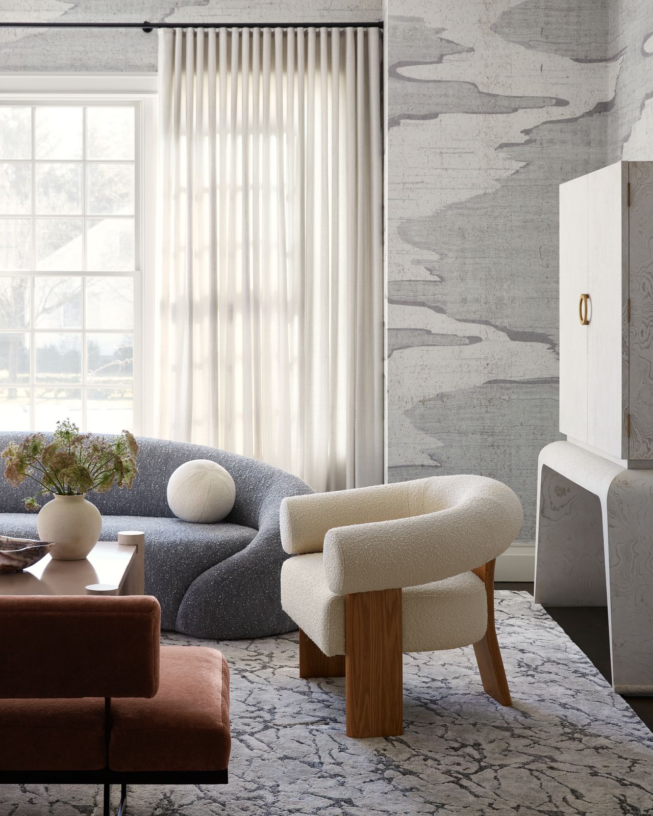 Should throw pillows match the couch? Livingetc