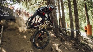 Luca Shaw makes fast work of dusty conditions