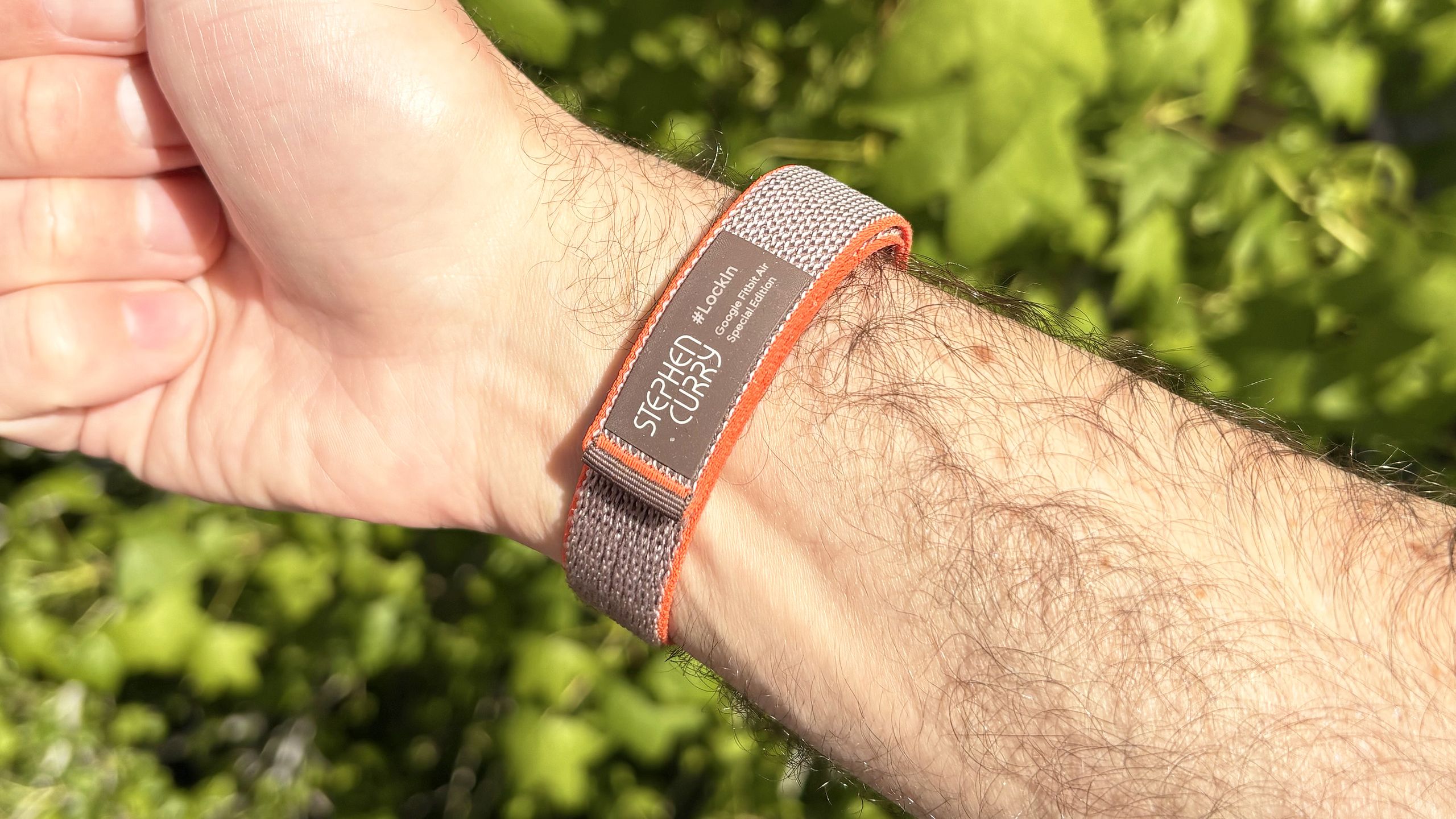 tomsguide.com - Dan Bracaglia - The Fitbit Air is the best no-fuss, affordable fitness tracker
