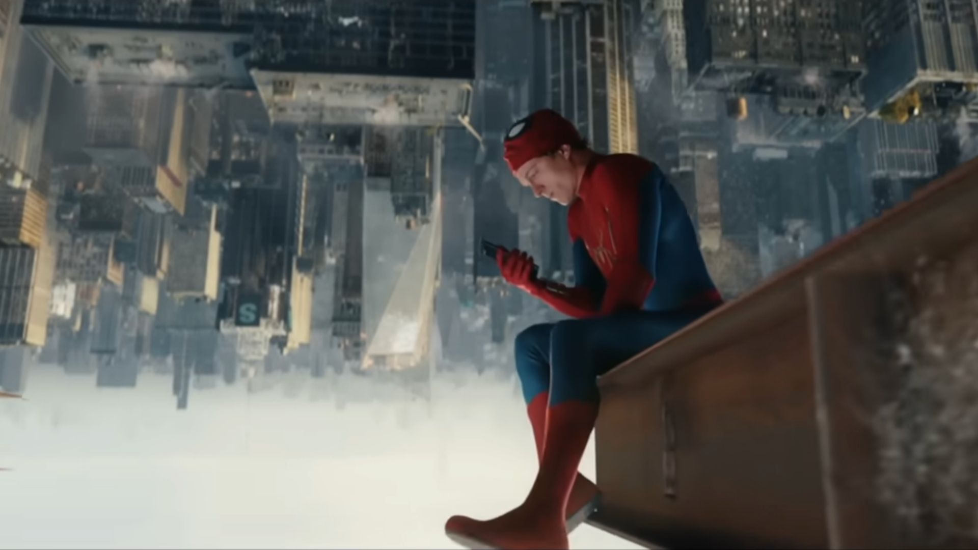 Spider-Man uses a Samsung Galaxy Z Flip now?