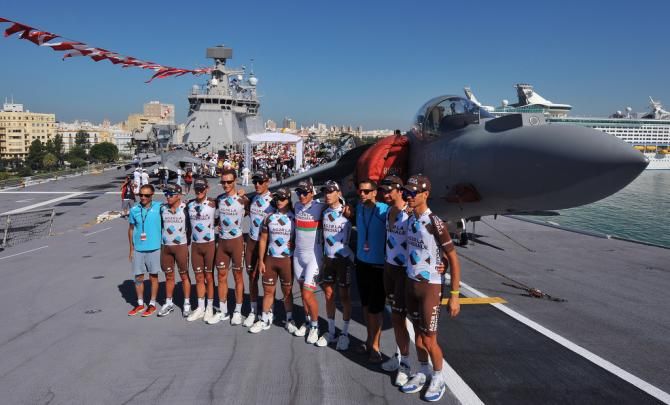 Ag2r-La Mondiale get a team photo before the start of stage 3