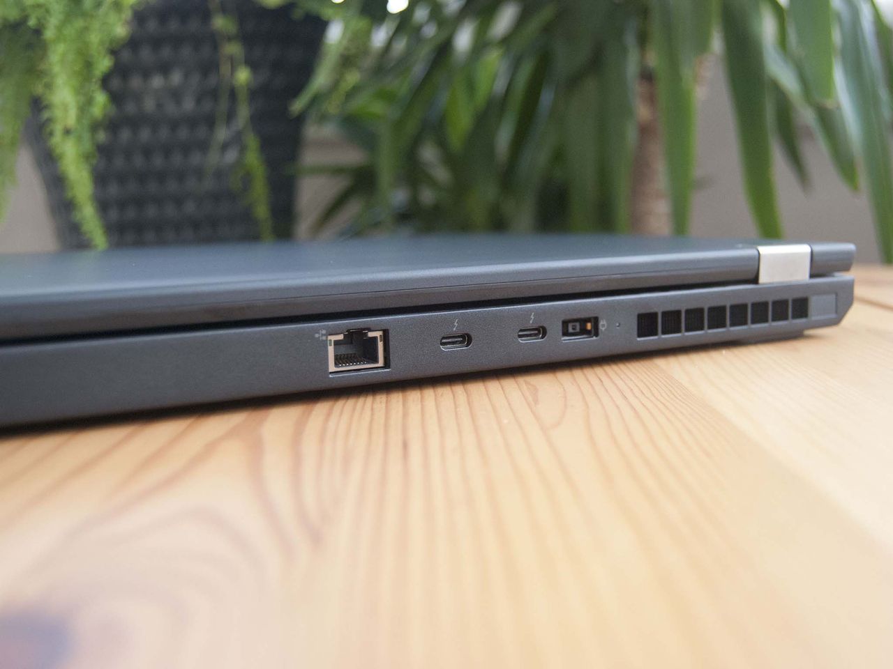 Lenovo ThinkPad P53 ports