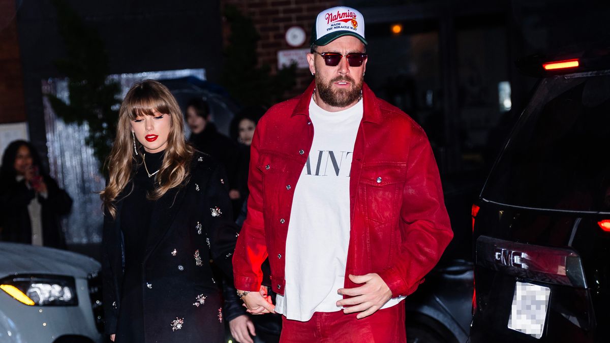 Travis Kelce ne pourrait pas être plus heureux que la mère de cette star devienne "une Full Swiftie"