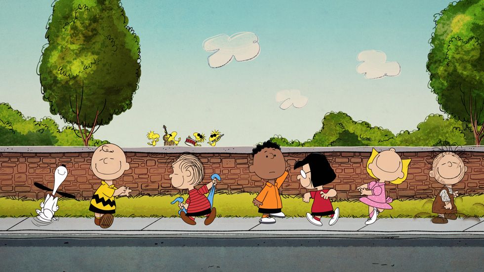 apple tv plus bags charlie brown