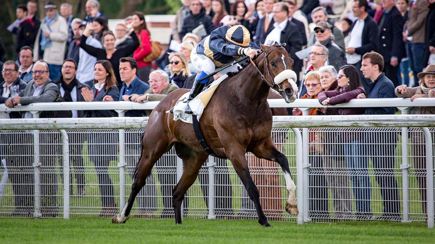 Signs of Blessing Sings of Blessing (S. Pasquier) wins Gr. 3 Prix de Saint-Georges 13/05/2017 in Deauville, France, Photo Zuzanna Lupa / Racingfotos.com