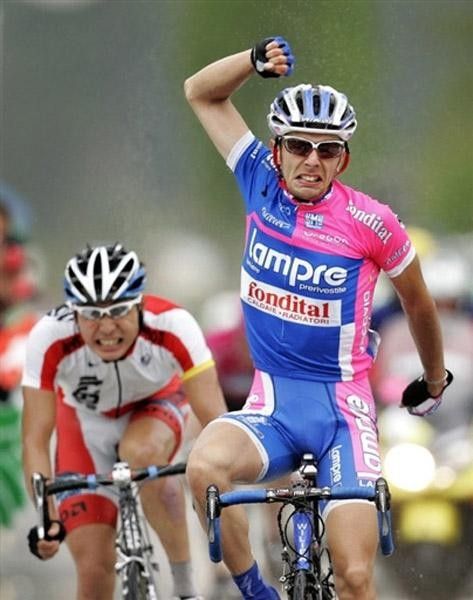 Matteo Bono salutes after winning