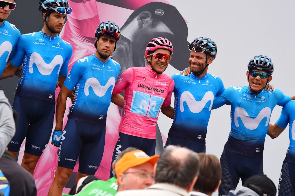 Richard Carapaz in pink at sign in for stage 15 at the Giro