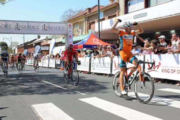 Von Hoff celebrates the win in front of Drapac's Adam Phelan.