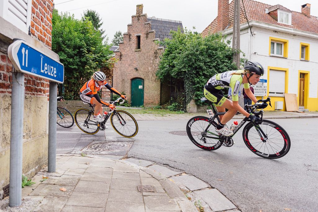 11km to Leuze...