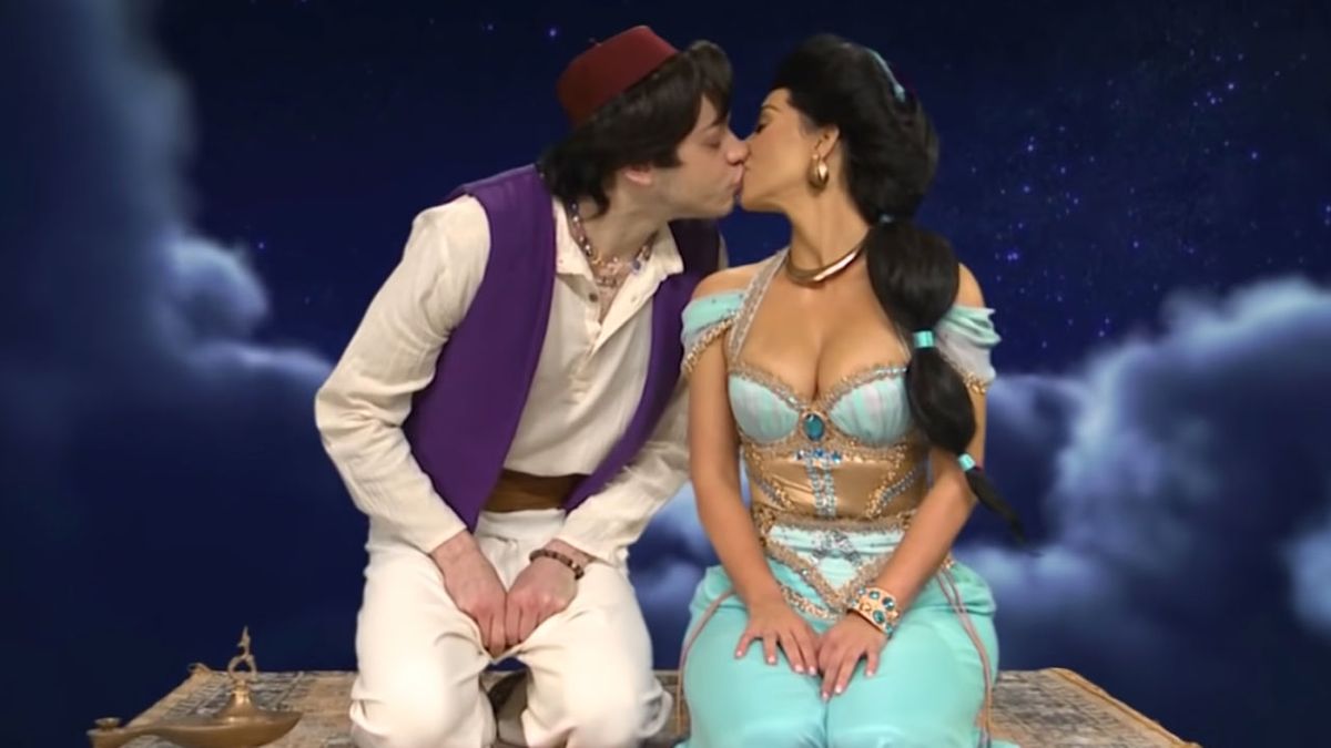 Photo of Pete Davidson and Kim Kardashian playing Aladdin and Jasmine on SNL.