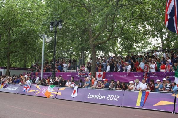 Despite the early start fans came out to see the start of the men's Olympic road race