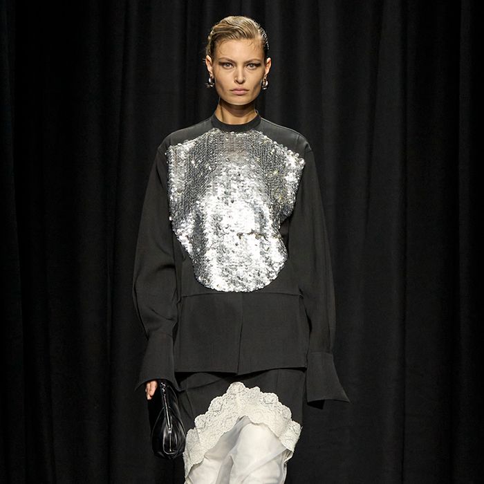 Jil Sander’s Final Meier-Era Collection Was Sharp, Raw, and Sentimental