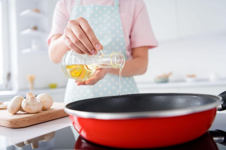 How to dispose of cooking oil
