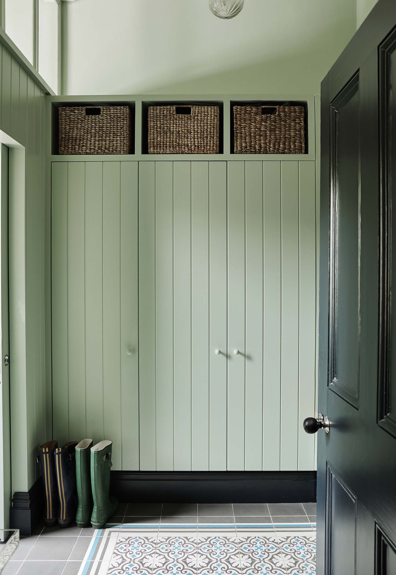 Entryway storage ideas: 10 ways to organize your hallway | Homes and ...