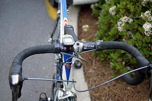 ITM bar/stem, Cateye computer and Shimano Dura-Ace levers