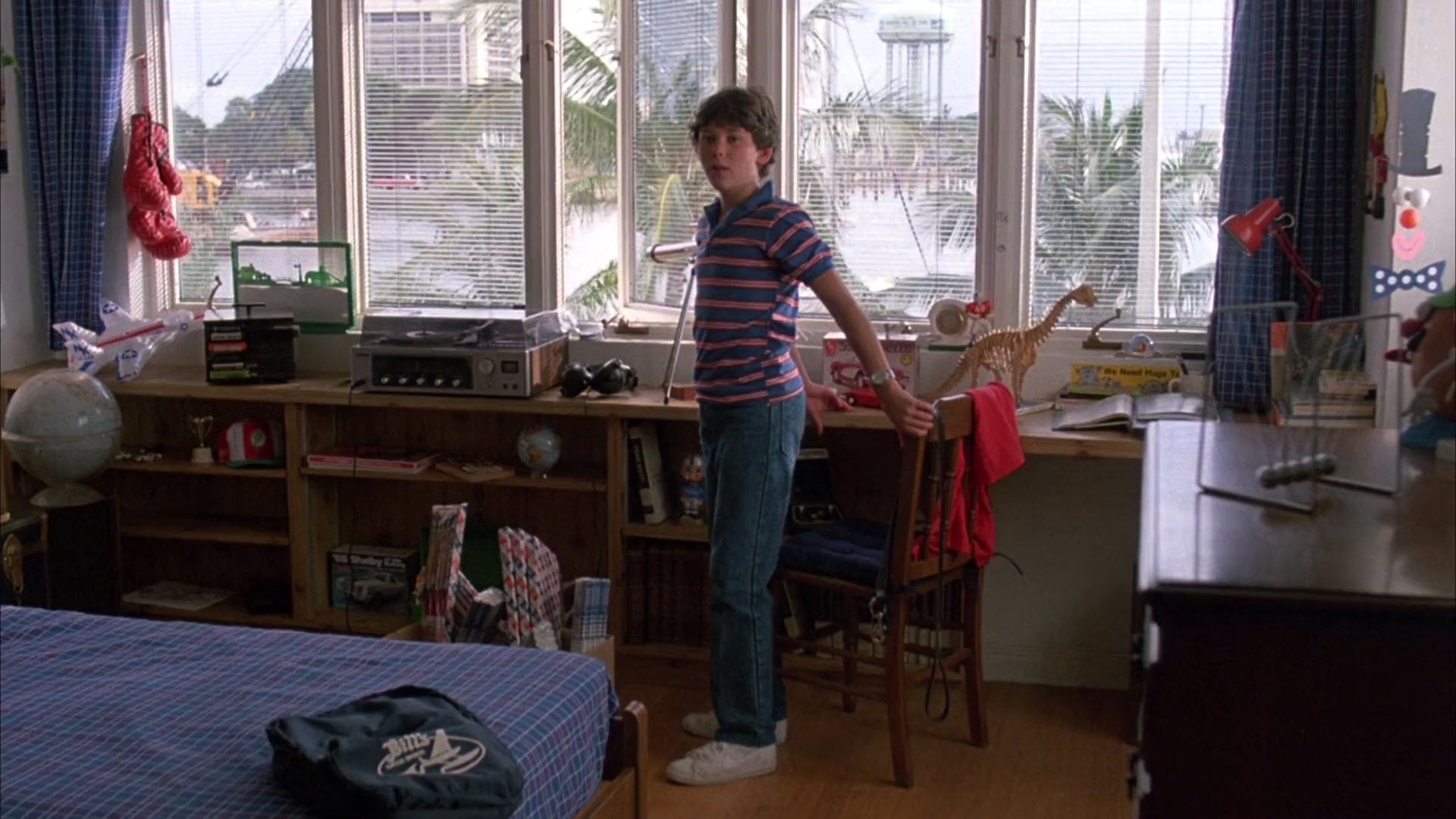 Screenshot from the 1986 sci-fi movie "Flight of the Navigator".