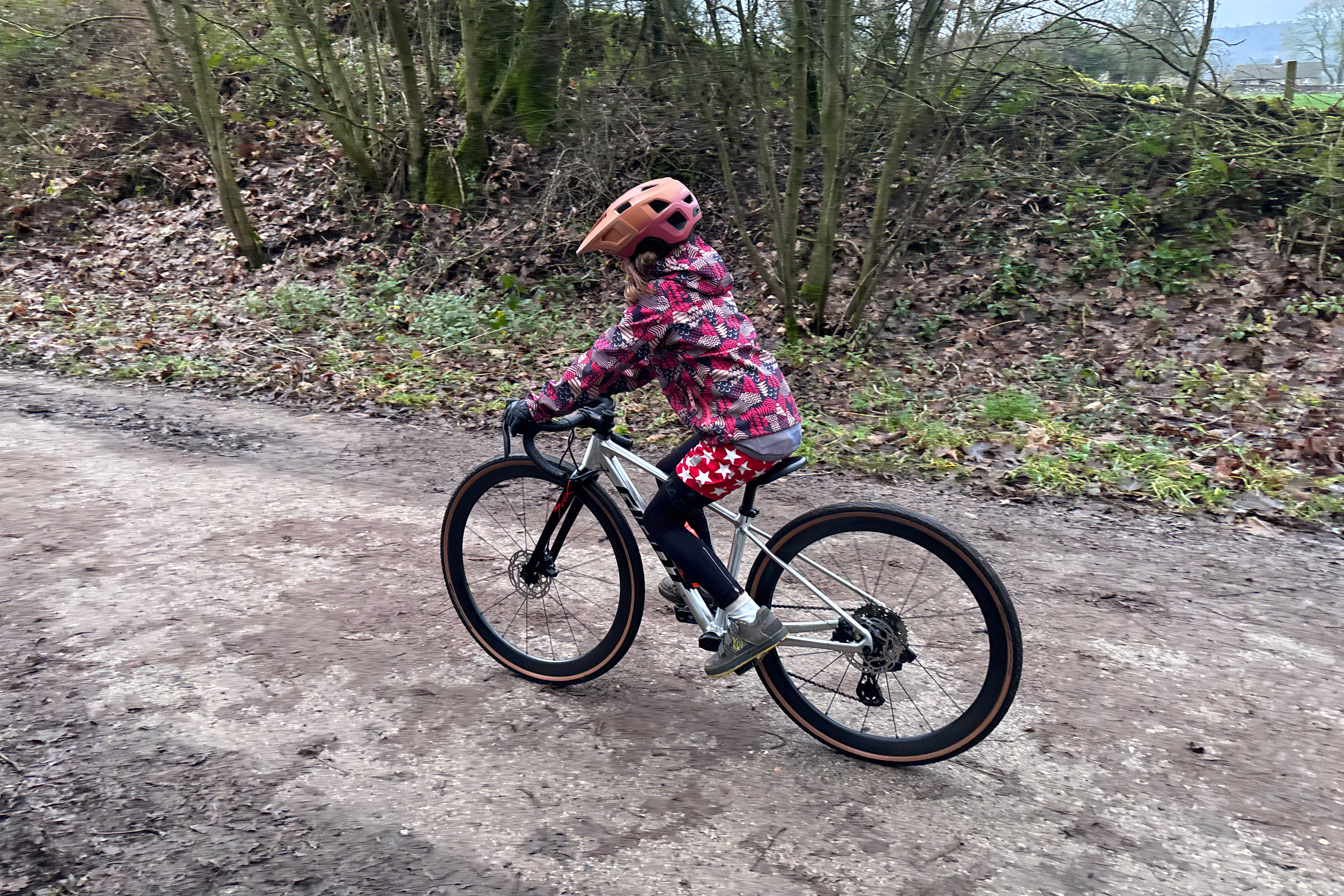 The author's daughter riding a Giant Seek 1 bike