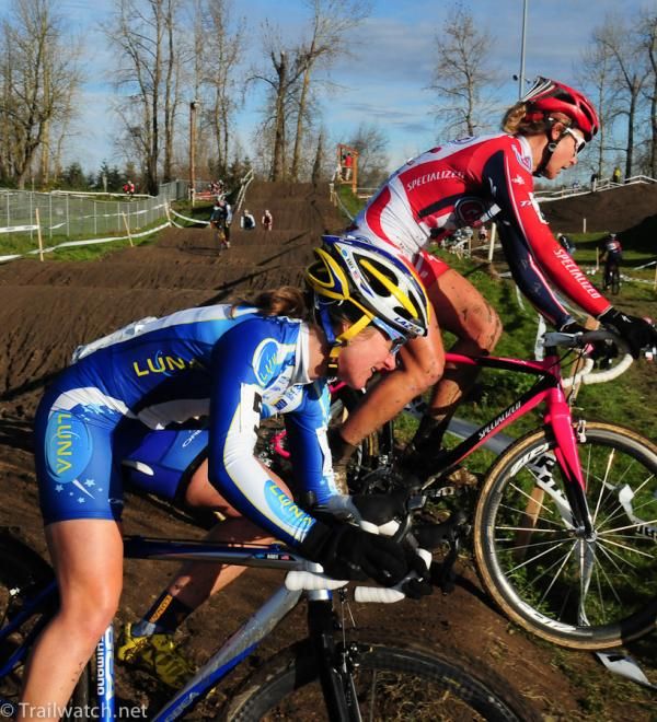 Amy Dombroski (Luna Pro Team) and Meredith Miller doing a 180 turn