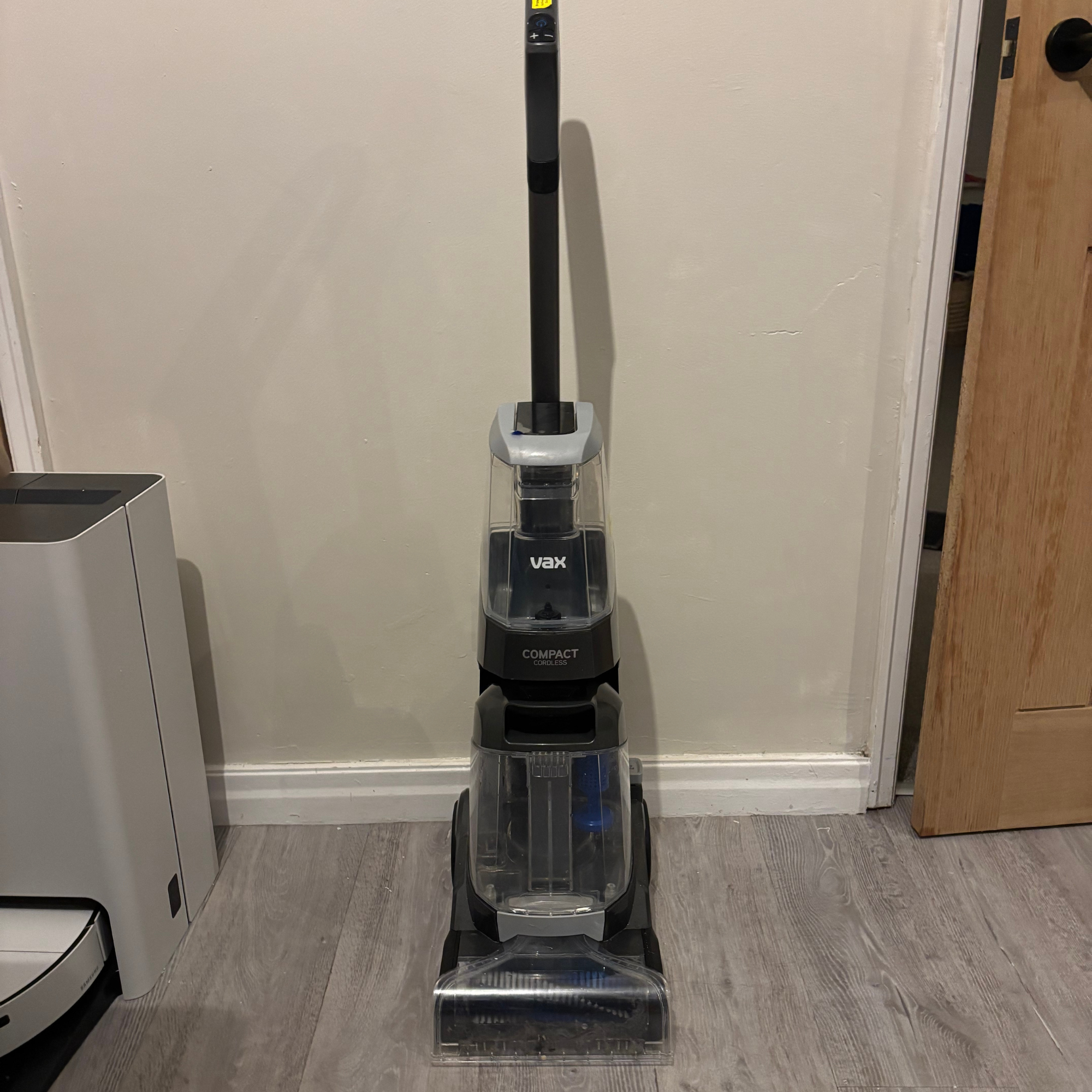 full size image of the ONEPWR Cordless Compact Carpet Cleaner