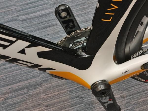 The Speed Concept's unique Kamm tail shaping uses an abruptly chopped tail for the back of the fork blades, down tube, seat tube and seat stays.