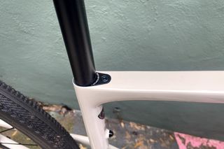 Detail of integrated seat clamp used on the Specialized Sirrus X 5.0 hybrid bike
