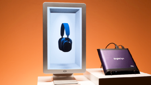 Looking Glass demos new Hololuminescent Display technology