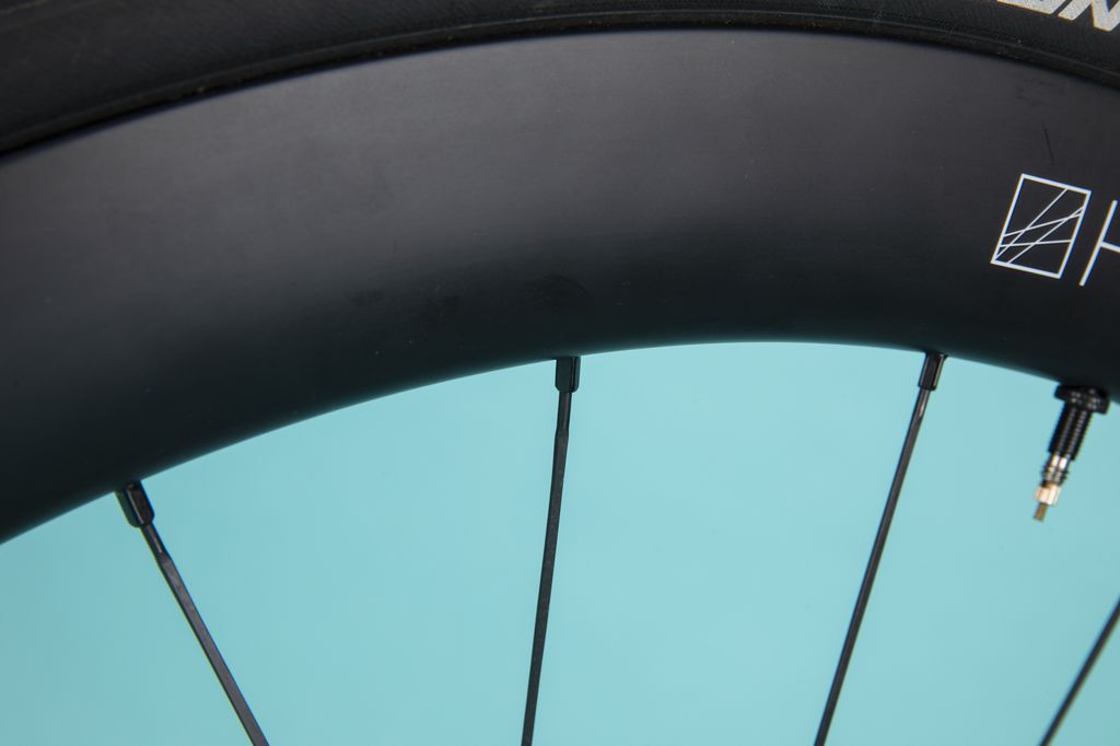 hunt 33 carbon aero disc