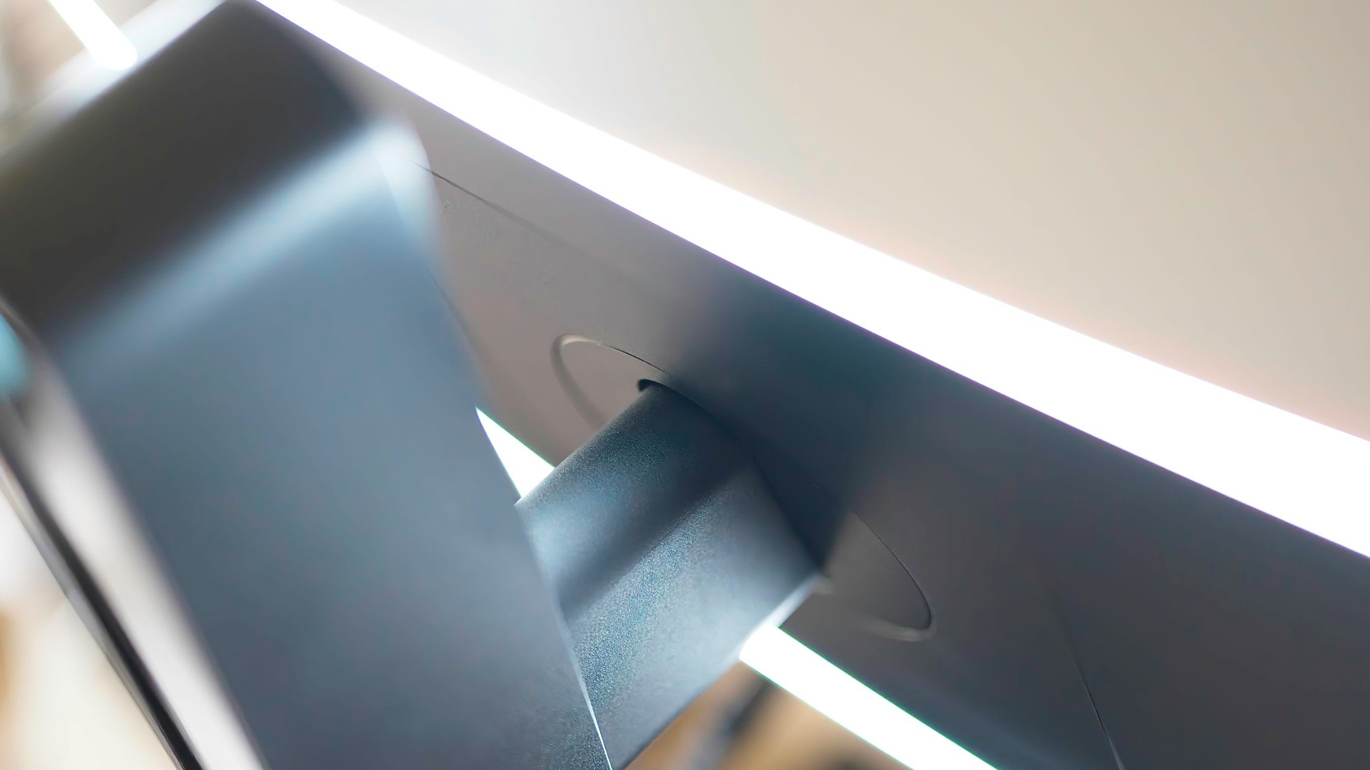 HP Omen Transcend 32 OLED