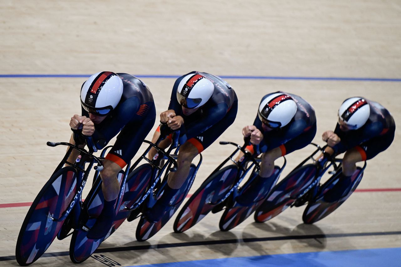 GB men team pursuit Paris Olympics