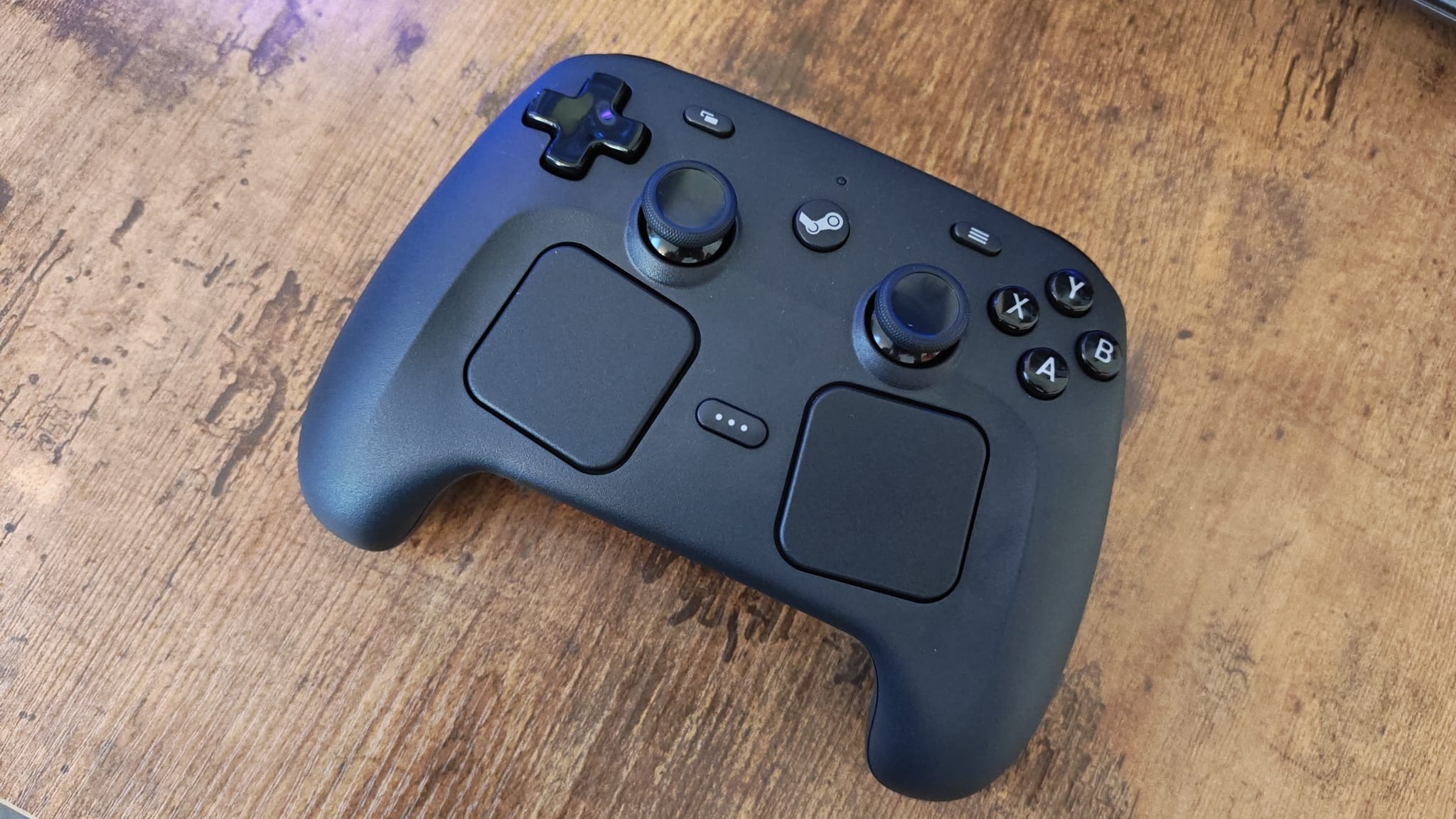 The Steam Controller from above