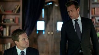 Ted Black (Stephen Amell) and Harvey Specter (Gabriel Macht) in Suits LA