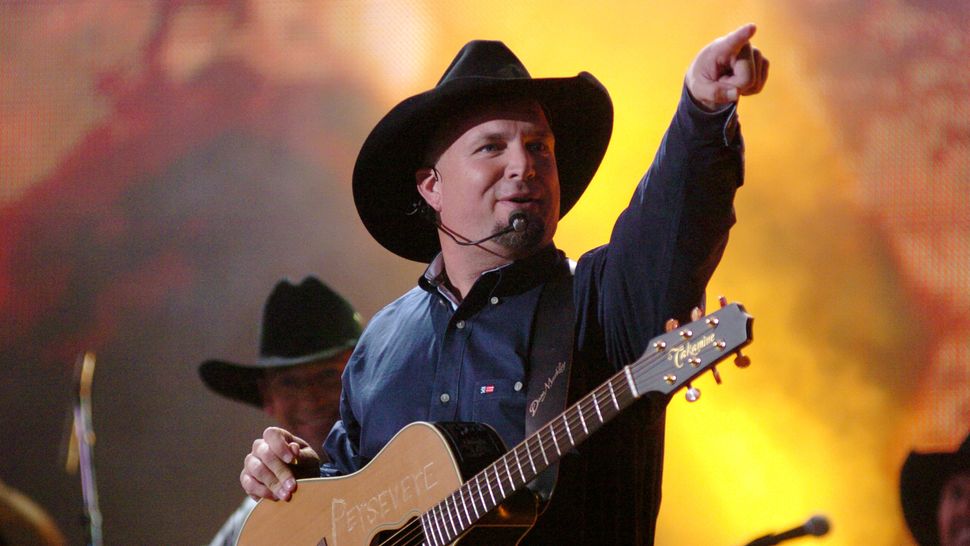How to watch Garth Brooks Grand Ole Opry concert online start time