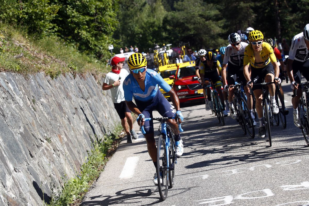 Nairo Quintana (Movistar) attacks