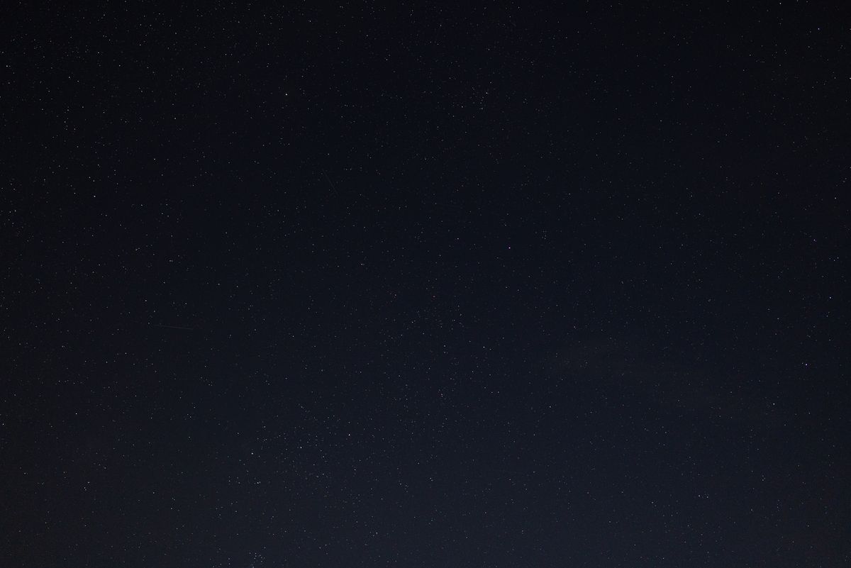 The night sky shot with a Canon RF 85mm f/1.2L USM lens