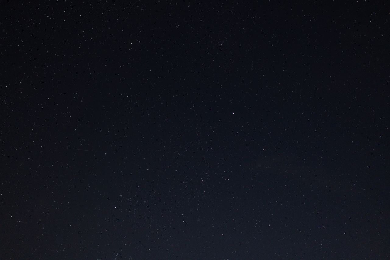 The night sky shot with a Canon RF 85mm f/1.2L USM lens