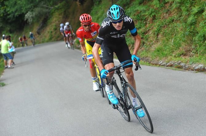 Chris Froome (Sky) and Alberto Contador (Tinkoff-Saxo) climb La Farrapona