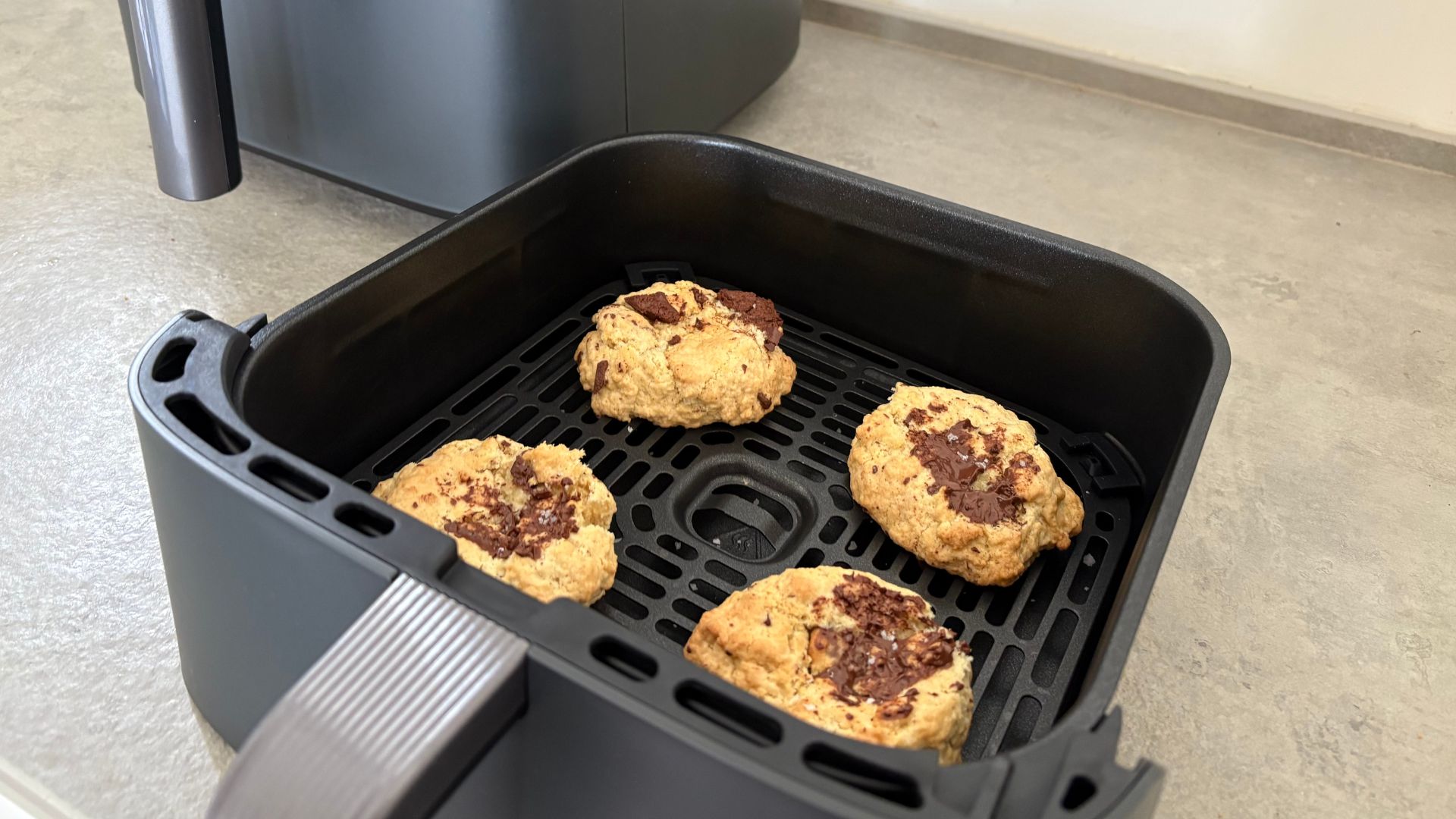 Testing the Cosori Turbo Tower 10.8-L Air Fryer