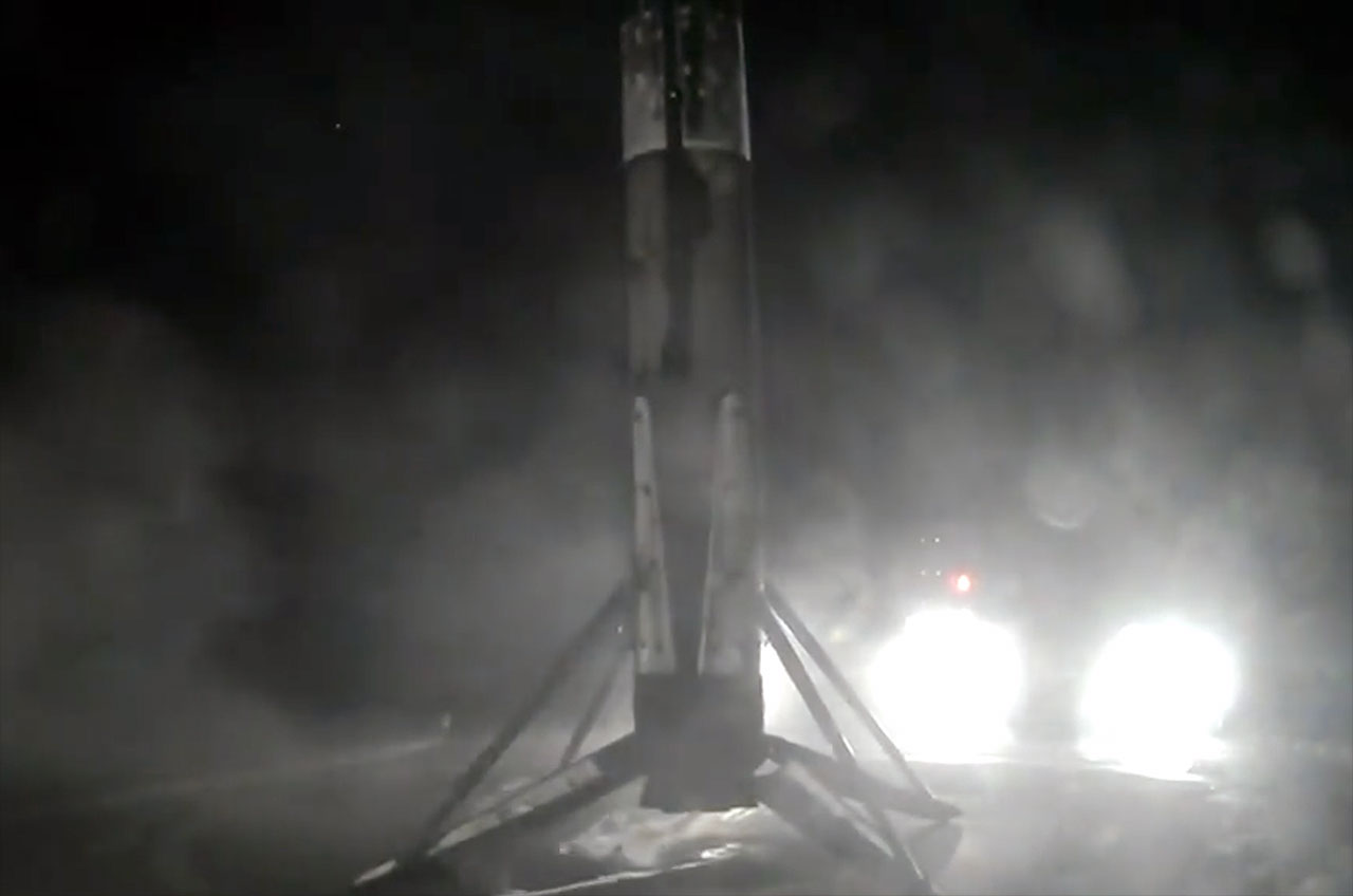 The first stage from a SpaceX Falcon 9 rocket lands on the droneship 