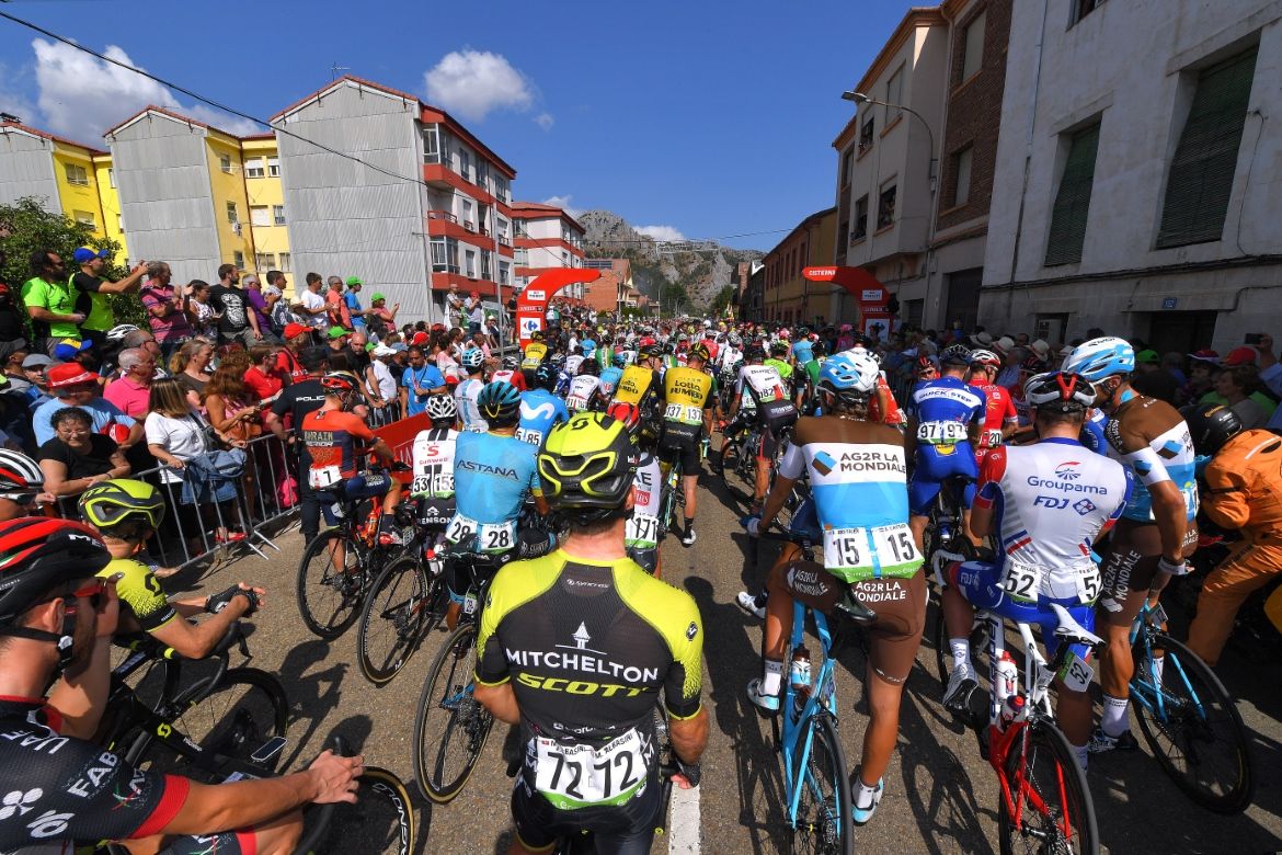 The riders wait for the start