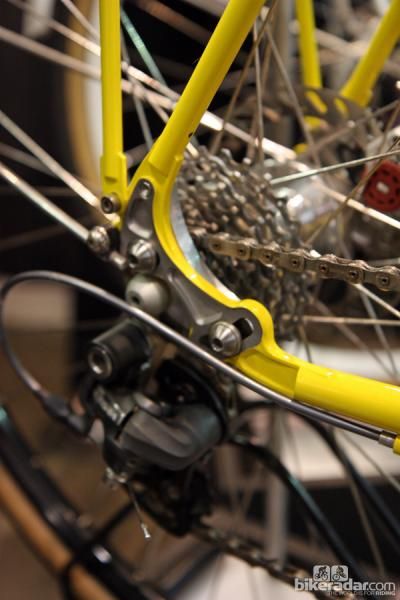 Pivoting rocker dropouts on this Yipsan 650b touring bike.